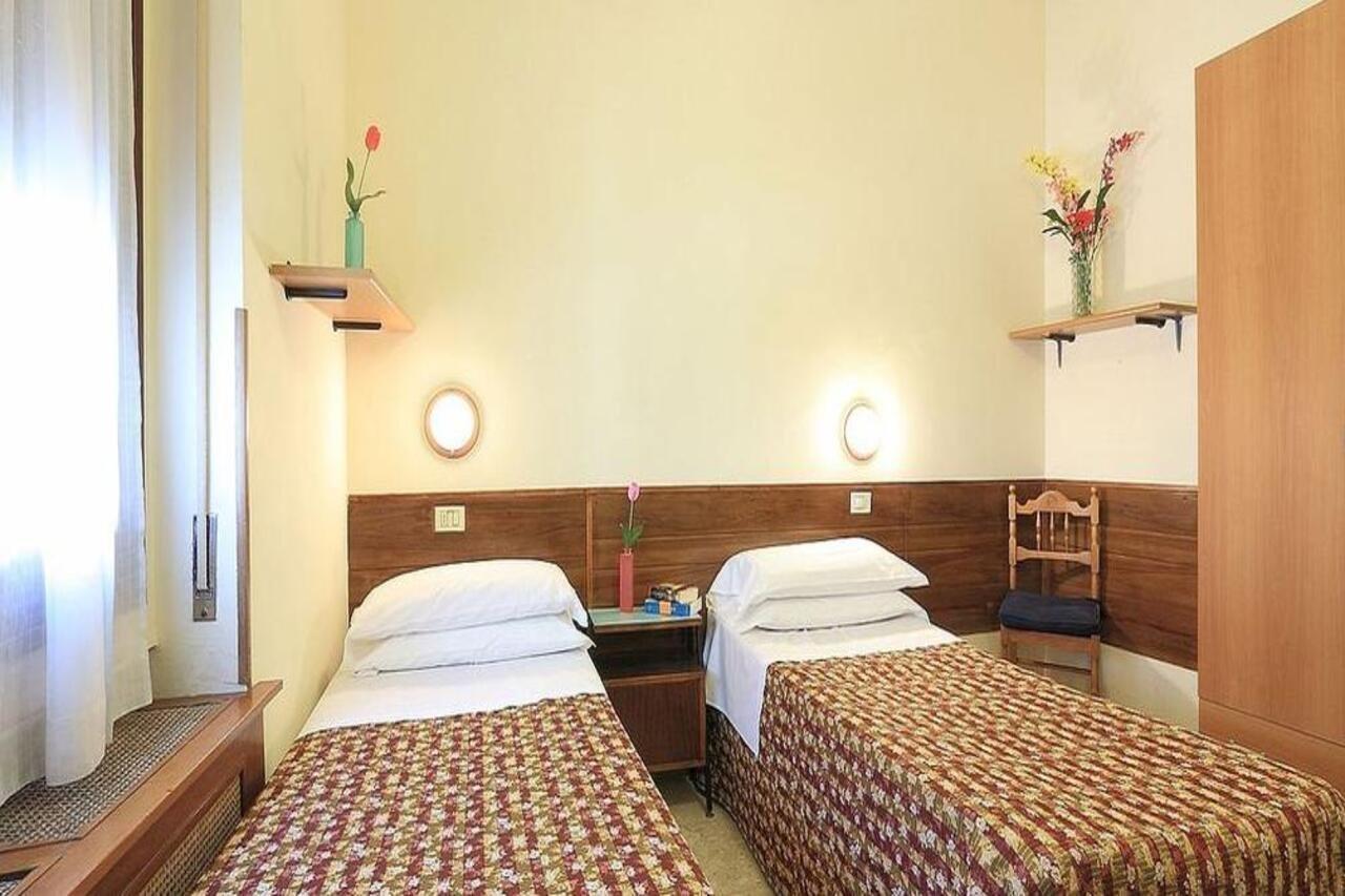 Hotel Ottaviani فلورنس المظهر الخارجي الصورة