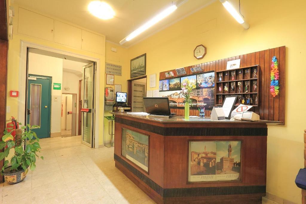 Hotel Ottaviani فلورنس المظهر الخارجي الصورة