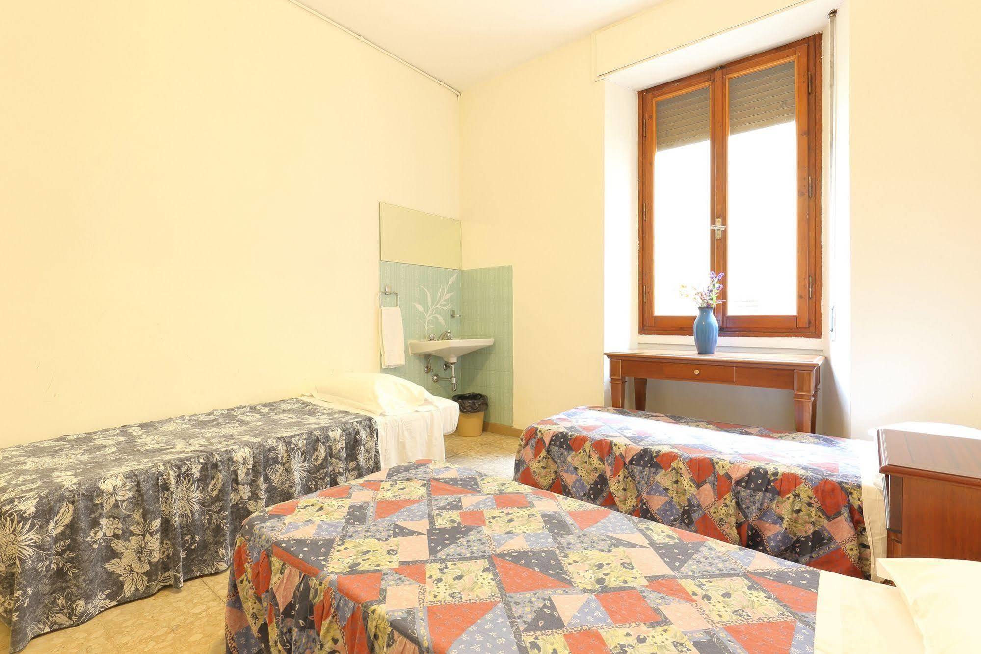 Hotel Ottaviani فلورنس المظهر الخارجي الصورة