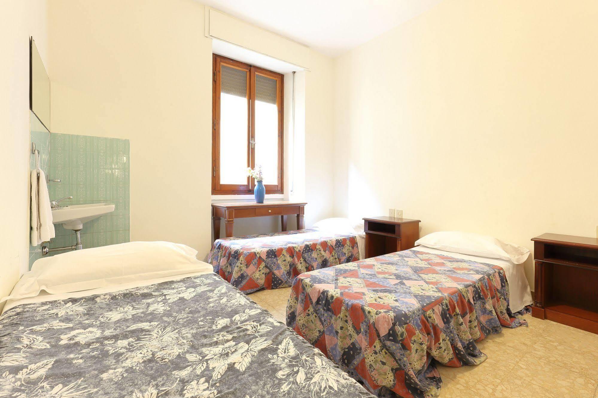 Hotel Ottaviani فلورنس المظهر الخارجي الصورة